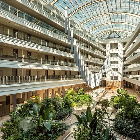 Nature Diamond Hotell