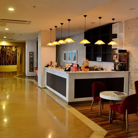 Nature Diamond 5* マルマリス