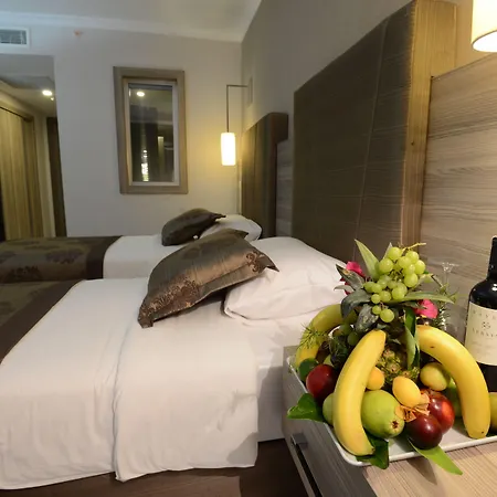 Nature Diamond Hotell