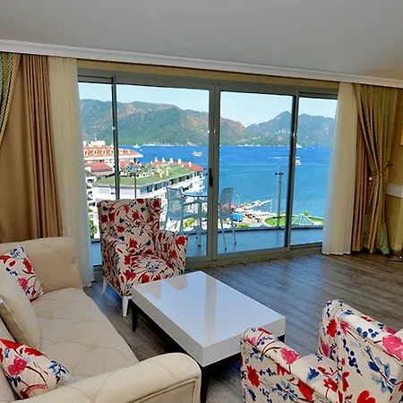 Nature Diamond マルマリス